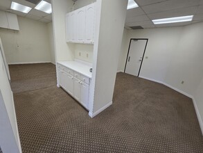 6404 Wilshire Blvd, Los Angeles, CA à louer Photo intérieure– Image 2 sur 4