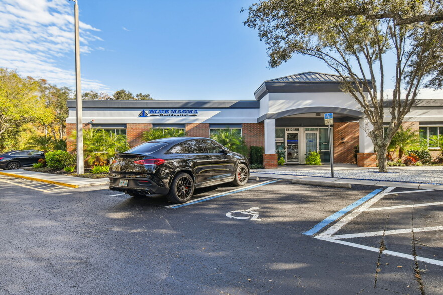13095-13099 N Telecom Pky, Tampa, FL à vendre - Photo de l’immeuble – Image 3 sur 20