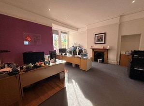 4 The Crescent, Plymouth à louer Photo intérieure– Image 1 sur 2