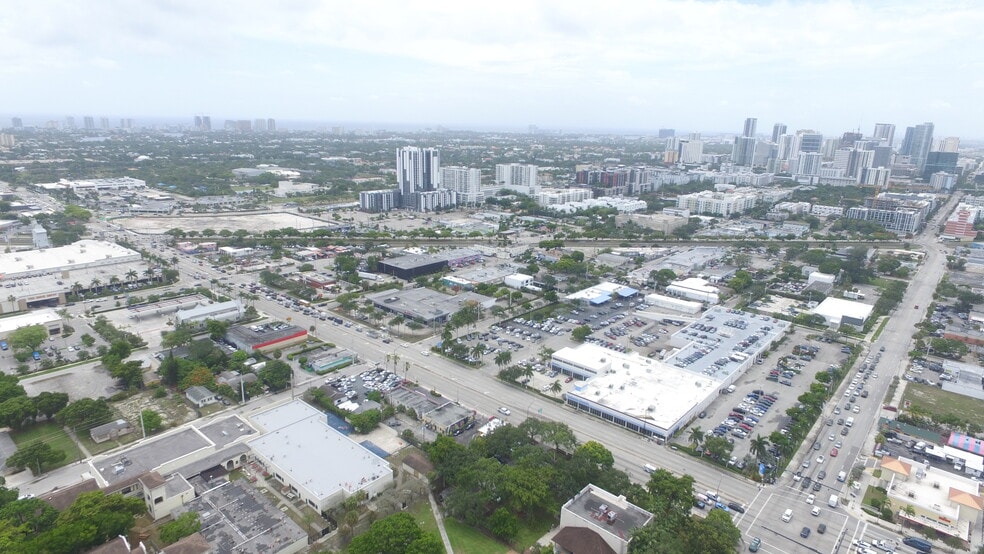 105-109 E Sunrise Blvd, Fort Lauderdale, FL à louer - Aérien – Image 3 sur 4