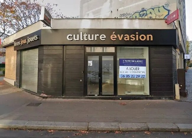 Plus de détails pour Local commercial à louer