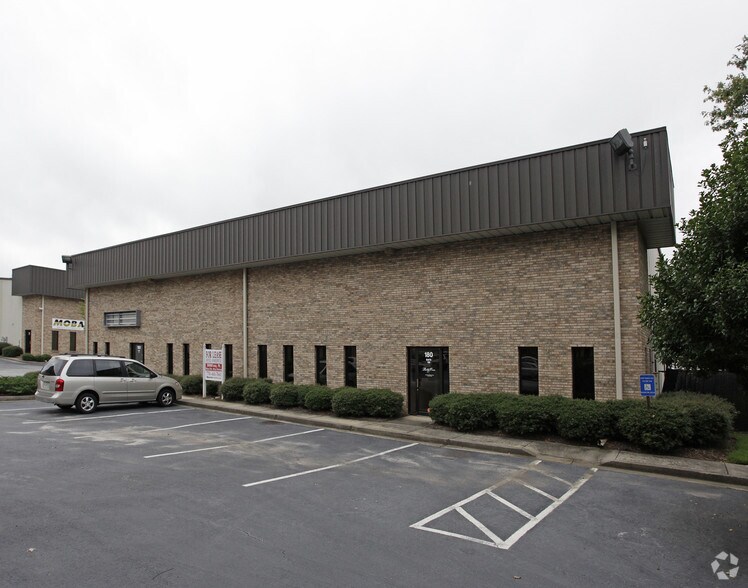 180 Walter Way, Fayetteville, GA à louer - Photo principale – Image 1 sur 2