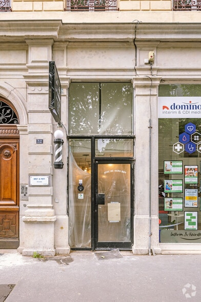 32 Rue Servient, Lyon à louer - Photo de l’immeuble – Image 2 sur 4