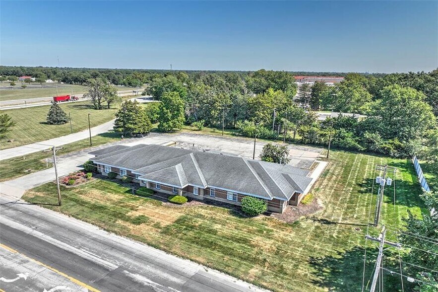330 N Wyckles St, Decatur, IL à vendre - Photo de l’immeuble – Image 2 sur 8