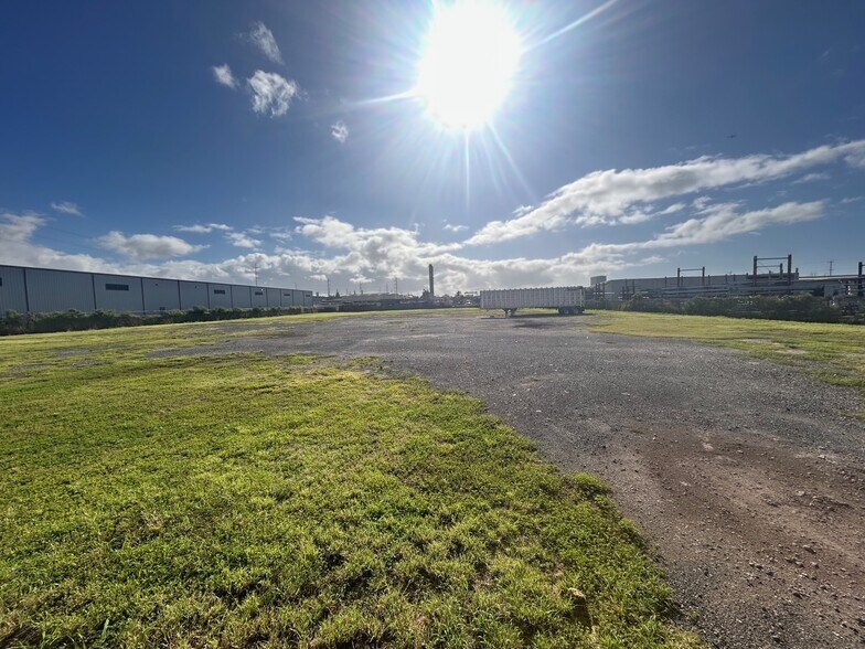 91-103 Hanua St, Kapolei, HI à louer - Photo principale – Image 1 sur 5