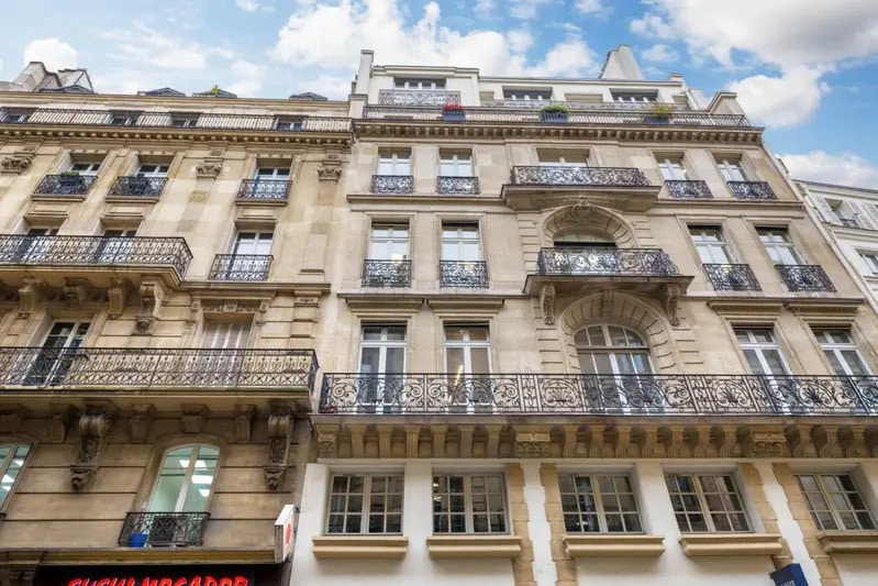 28 Rue De Mogador, Paris à louer - Photo de l’immeuble – Image 1 sur 9