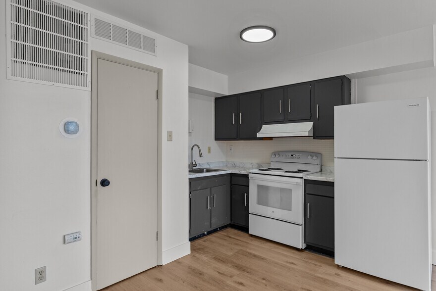 3725-3741 Morganford Rd, Saint Louis, MO à vendre - Photo de l’immeuble – Image 3 sur 24