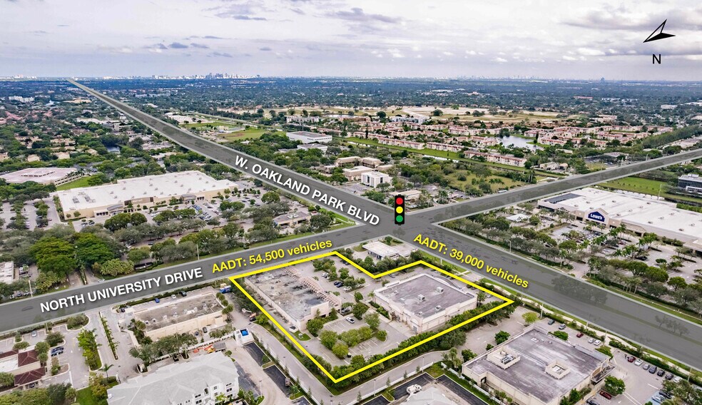 8053 W Oakland Park Blvd, Sunrise, FL à vendre - Photo de l’immeuble – Image 2 sur 20