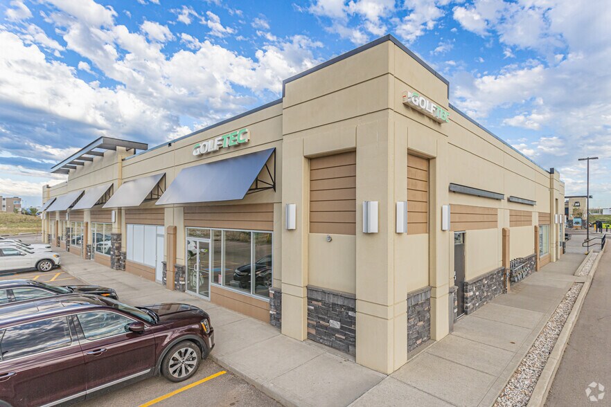320-220 Lakeland Dr, Sherwood Park, AB à louer - Photo de l’immeuble – Image 2 sur 9