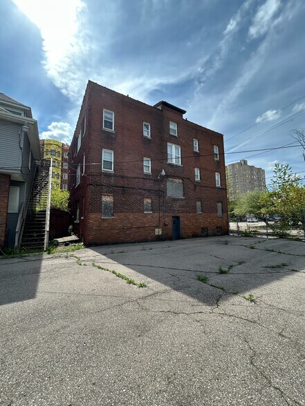 8616 2nd Ave, Detroit, MI à vendre - Photo de l’immeuble – Image 3 sur 17