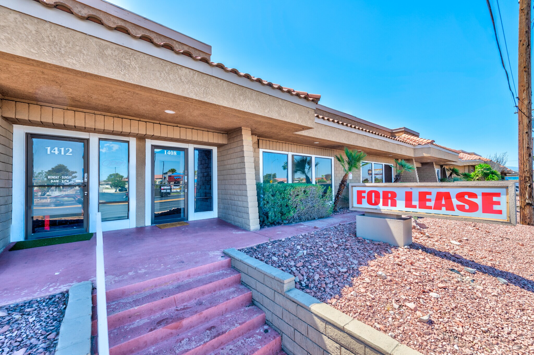 1400-1416 S Decatur Blvd, Las Vegas, NV à louer Photo de l’immeuble– Image 1 sur 2