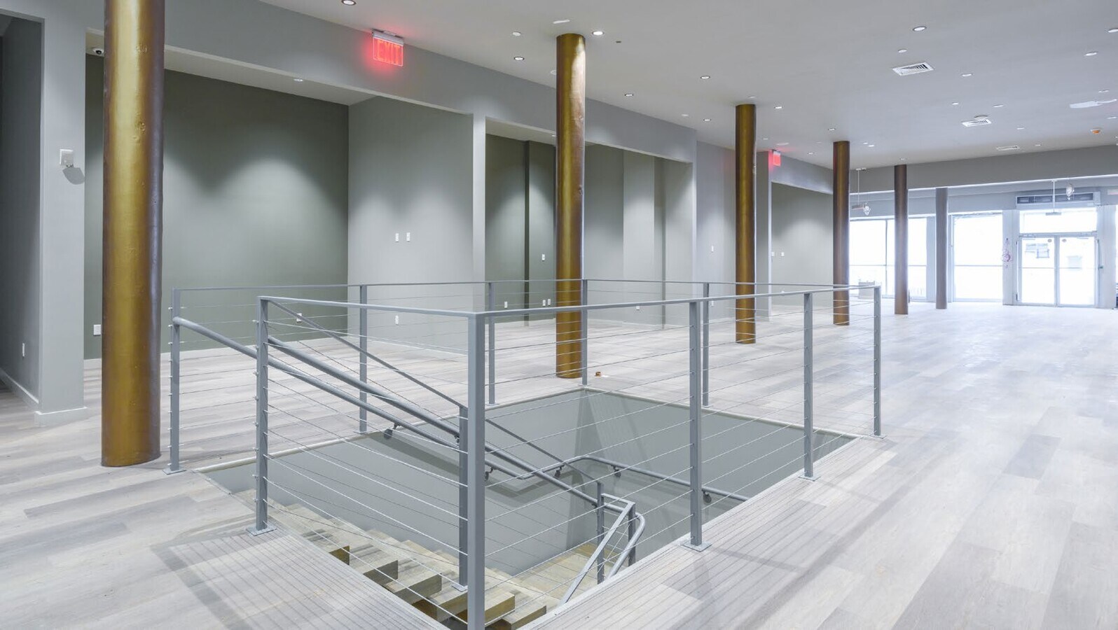 116 W 14th St, New York, NY 10011 - Lot Ground - - Photo intérieure - Image 1 of 6
