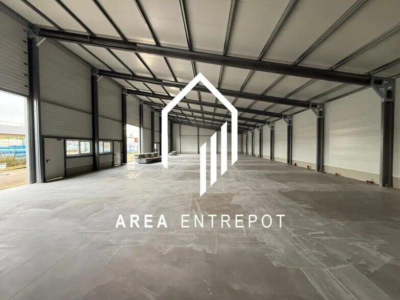 Local d’activités dans Rognac à louer - Photo intérieure – Image 3 sur 4