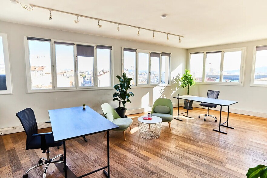 Bureau dans Marseille à louer - Photo de l’immeuble – Image 3 sur 3
