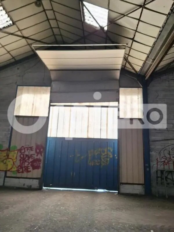 Local d’activités dans Attichy à louer Photo de l’immeuble– Image 1 sur 7