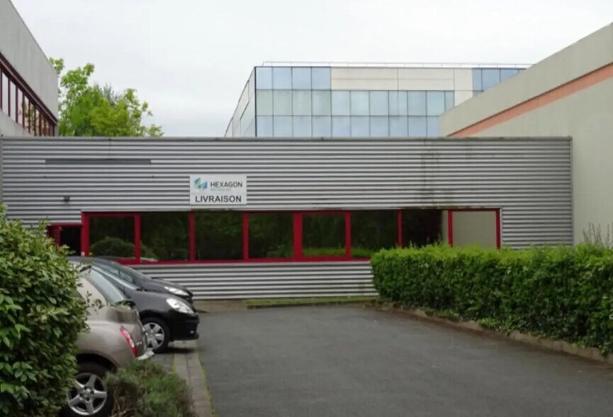 Bureau dans Villebon-sur-Yvette à louer - Photo de l’immeuble – Image 2 sur 12