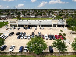 Plus de détails pour 11411 N Sam Houston Pky E, Humble, TX - Différents types d’espaces à louer