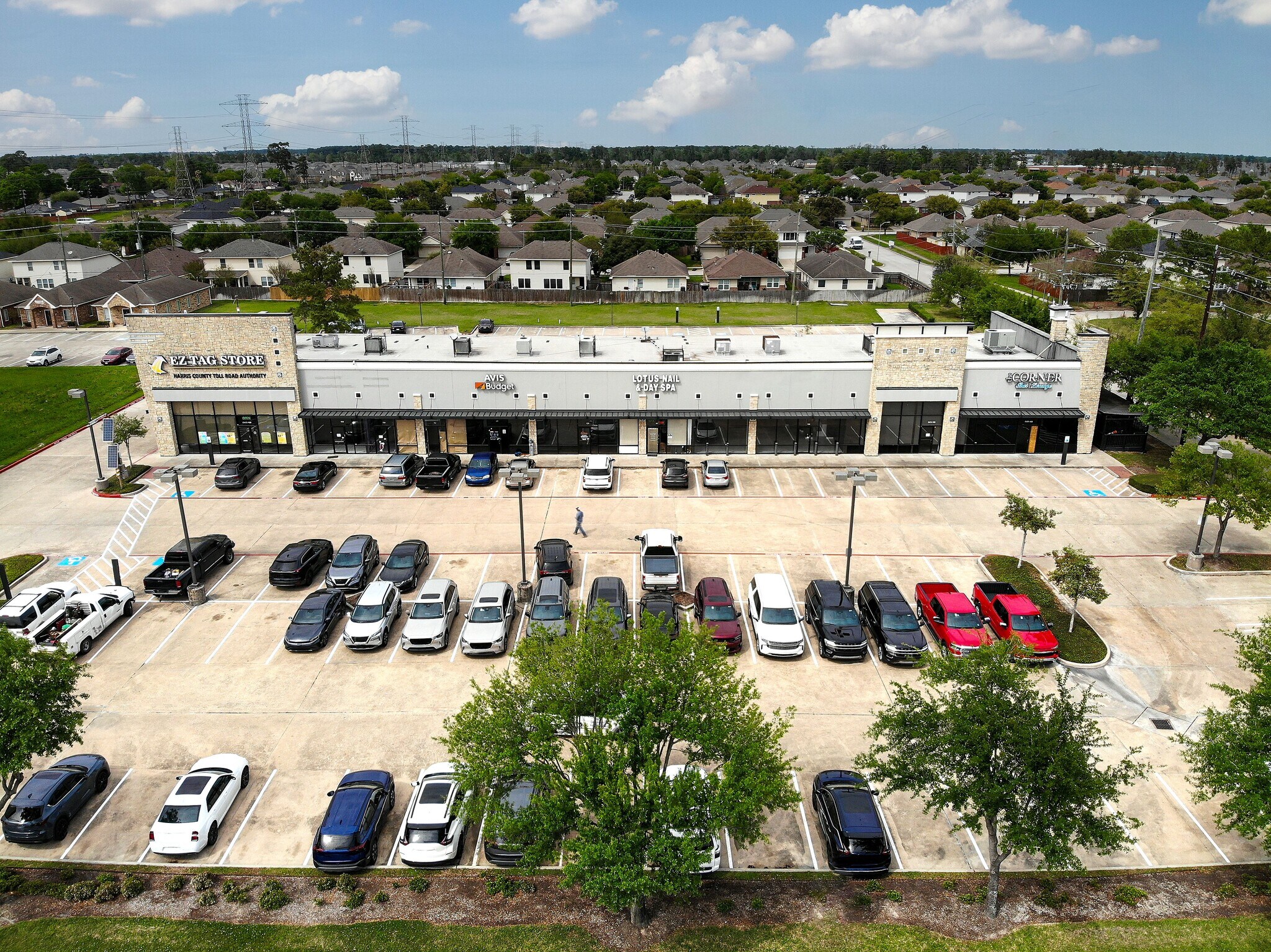 11411 N Sam Houston Pky E, Humble, TX à louer Photo principale– Image 1 sur 9