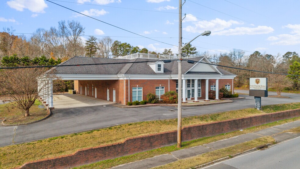 300 Tennessee Ave, Etowah, TN à vendre - Photo de l’immeuble – Image 3 sur 32