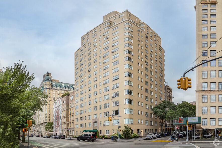 295 Central Park W, New York, NY à louer - Photo de l’immeuble – Image 1 sur 5
