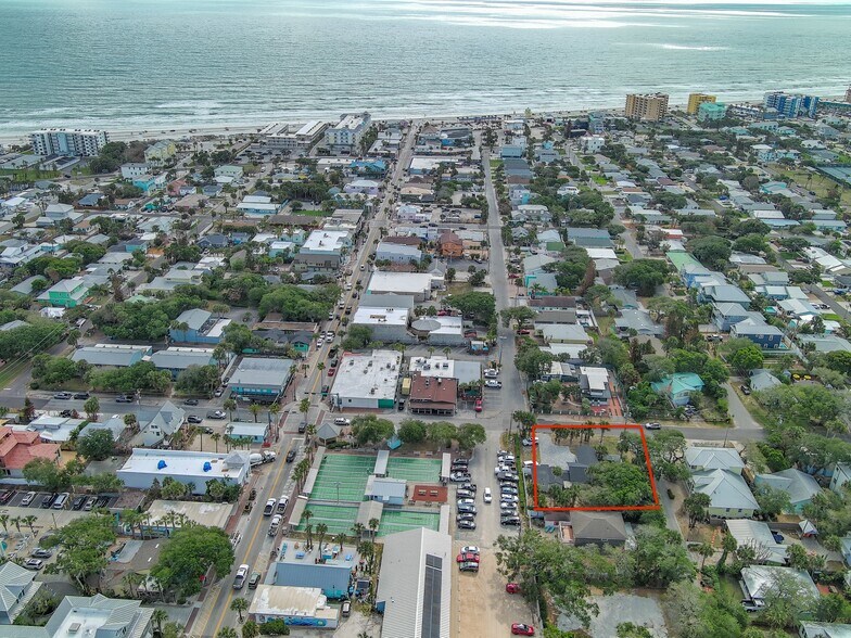 200 S Pine St, New Smyrna Beach, FL à vendre - Aérien – Image 2 sur 7