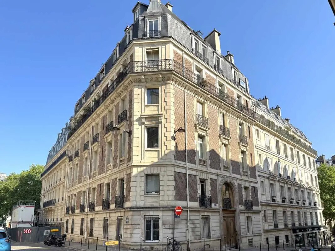 Bureau dans Paris à louer Photo de l’immeuble– Image 1 sur 14