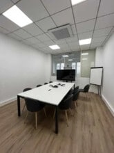 28 Rue De Mogador, Paris à louer Photo de l’immeuble– Image 1 sur 4