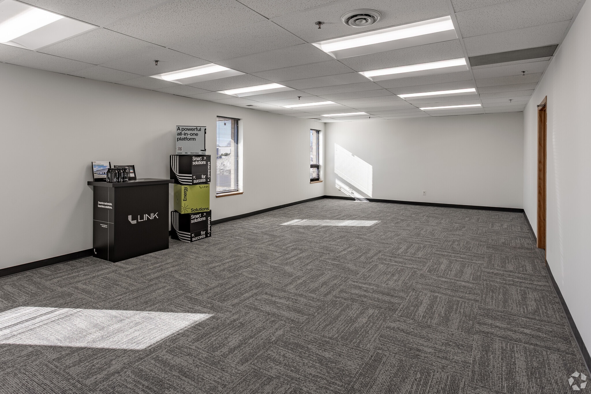 7850-7890 12th Ave E, Bloomington, MN à louer Photo intérieure– Image 1 sur 6