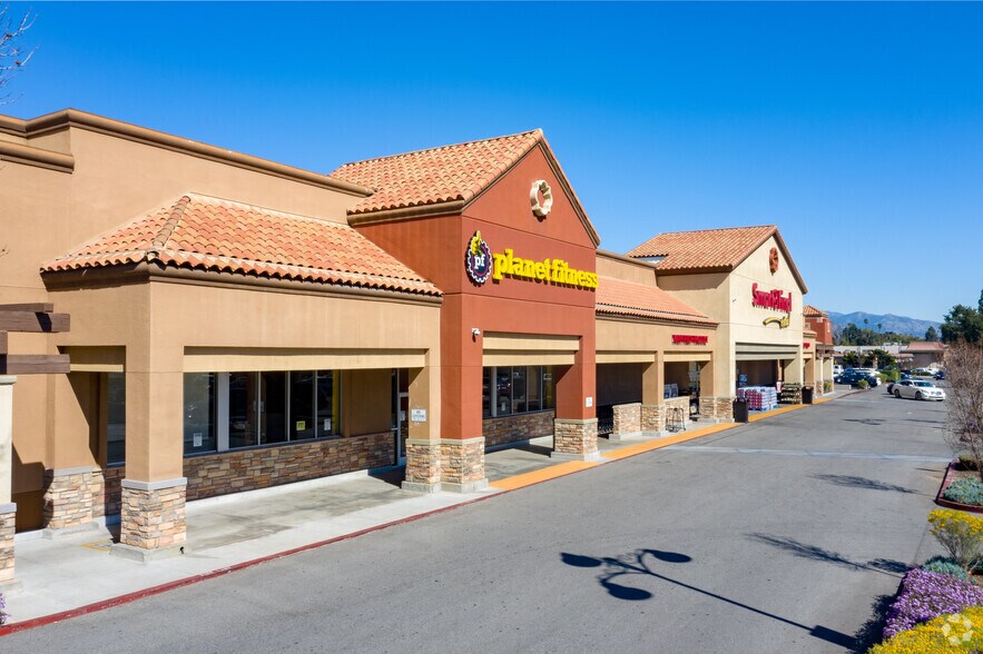 1155-1245 Huntington Dr, Duarte, CA à louer - Photo principale – Image 2 sur 8