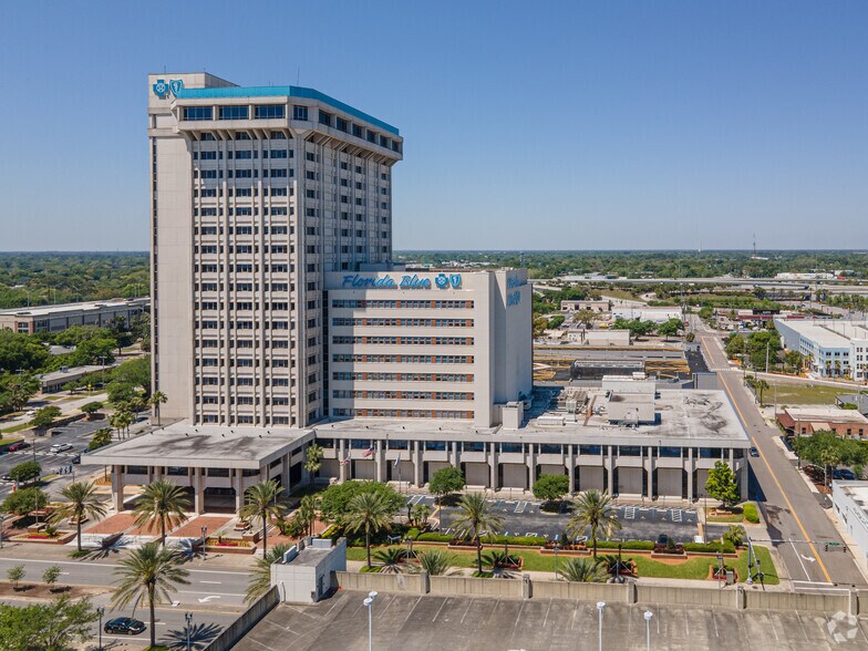 532 Riverside Ave, Jacksonville, FL à louer - Photo de l’immeuble – Image 3 sur 3