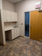 1795-1807 S Washington St, Naperville, IL à louer Photo intérieure– Image 2 sur 3