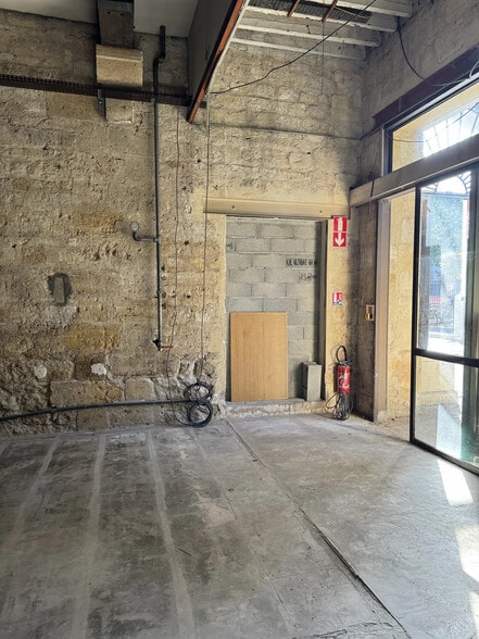 170 Cours Du Médoc, Bordeaux à louer - Photo de l’immeuble – Image 3 sur 5