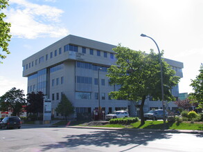 1100-1200 Av Beaumont, Mt Royal, QC à louer Photo de l’immeuble– Image 2 sur 3