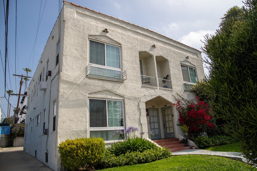 4629 Clarissa Ave, Los Angeles, CA à vendre - Photo de l’immeuble – Image 1 sur 11