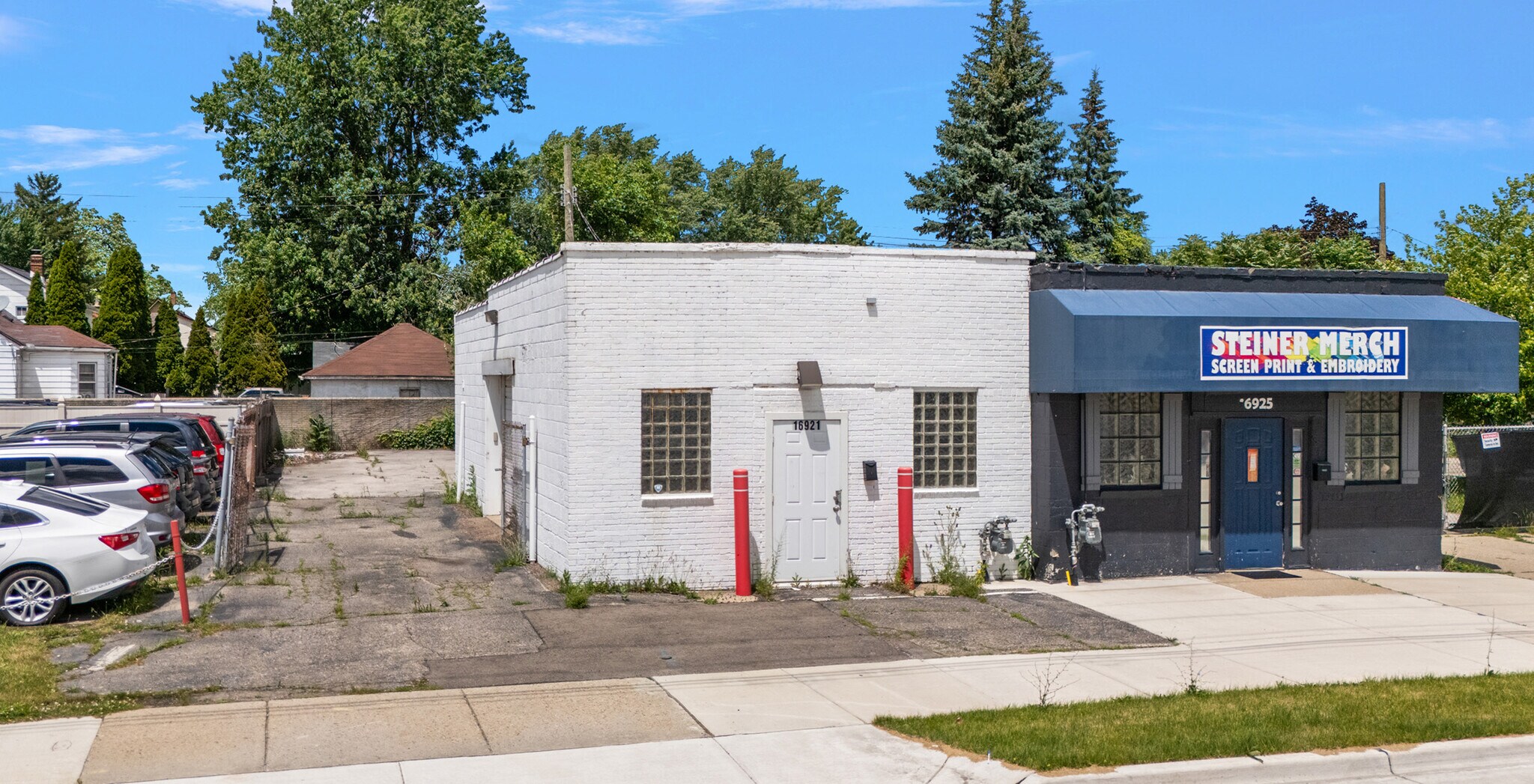 16921 E Nine Mile Rd, Eastpointe, MI à vendre Photo principale– Image 1 sur 7