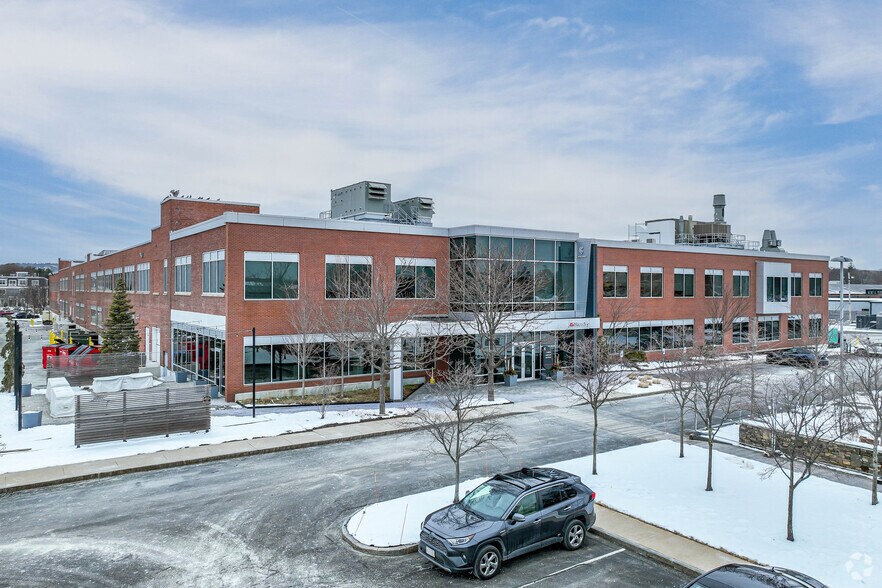 43 Foundry Ave, Waltham, MA à louer - Photo principale – Image 1 sur 5