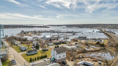 4 Broadway Avenue Ext, Mystic, CT - VUE AÉRIENNE  vue de carte - Image1