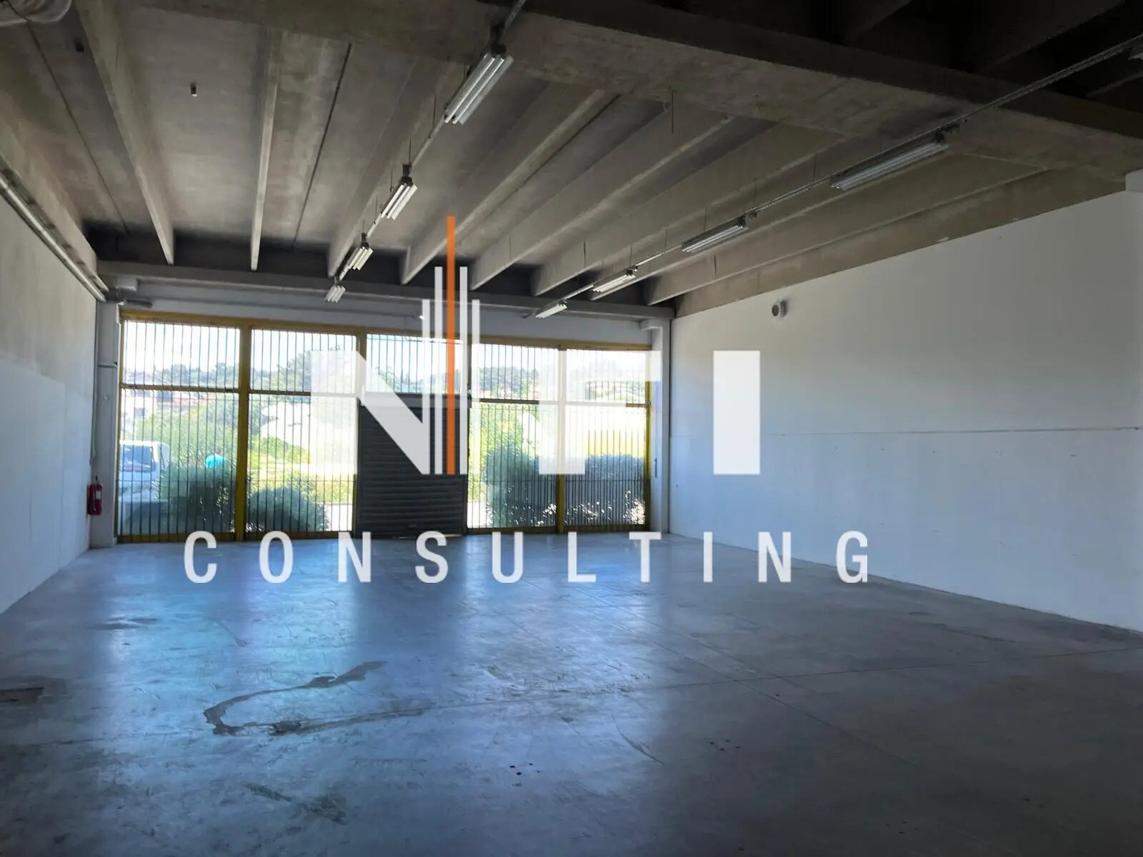 Local d’activités dans Grasse à louer Photo intérieure– Image 1 sur 4