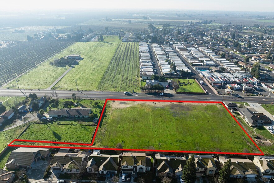 APN: 227-630-620, Escalon, CA à vendre - Photo de l’immeuble – Image 2 sur 8