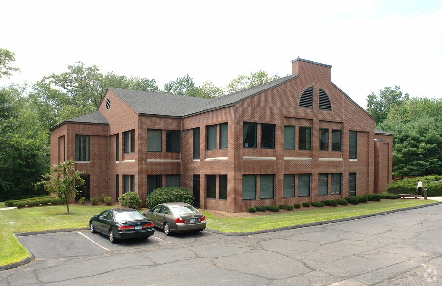 30 Stanford Dr, Farmington, CT à louer - Photo principale – Image 2 sur 10