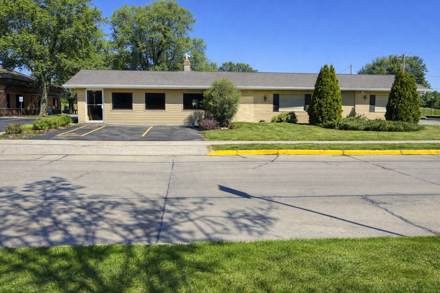 904 Hyland Ave, Kaukauna, WI à vendre Photo de l’immeuble– Image 1 sur 2