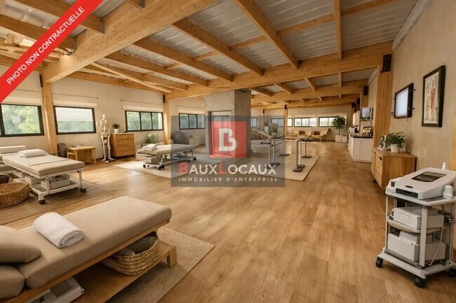 Plus de détails pour Bureau à louer