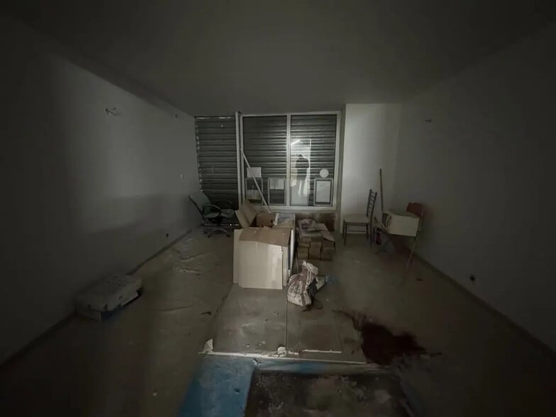 Local commercial dans Saint-Denis à louer - Photo intérieure – Image 3 sur 6