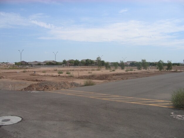 2501 N Pebble Creek Pky, Goodyear, AZ à louer Photo principale– Image 1 sur 13