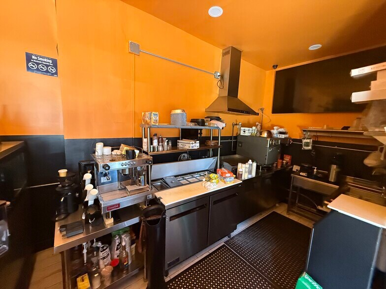 279 Saint Nicholas Ave, Ridgewood, NY à louer - Photo de l’immeuble – Image 3 sur 15