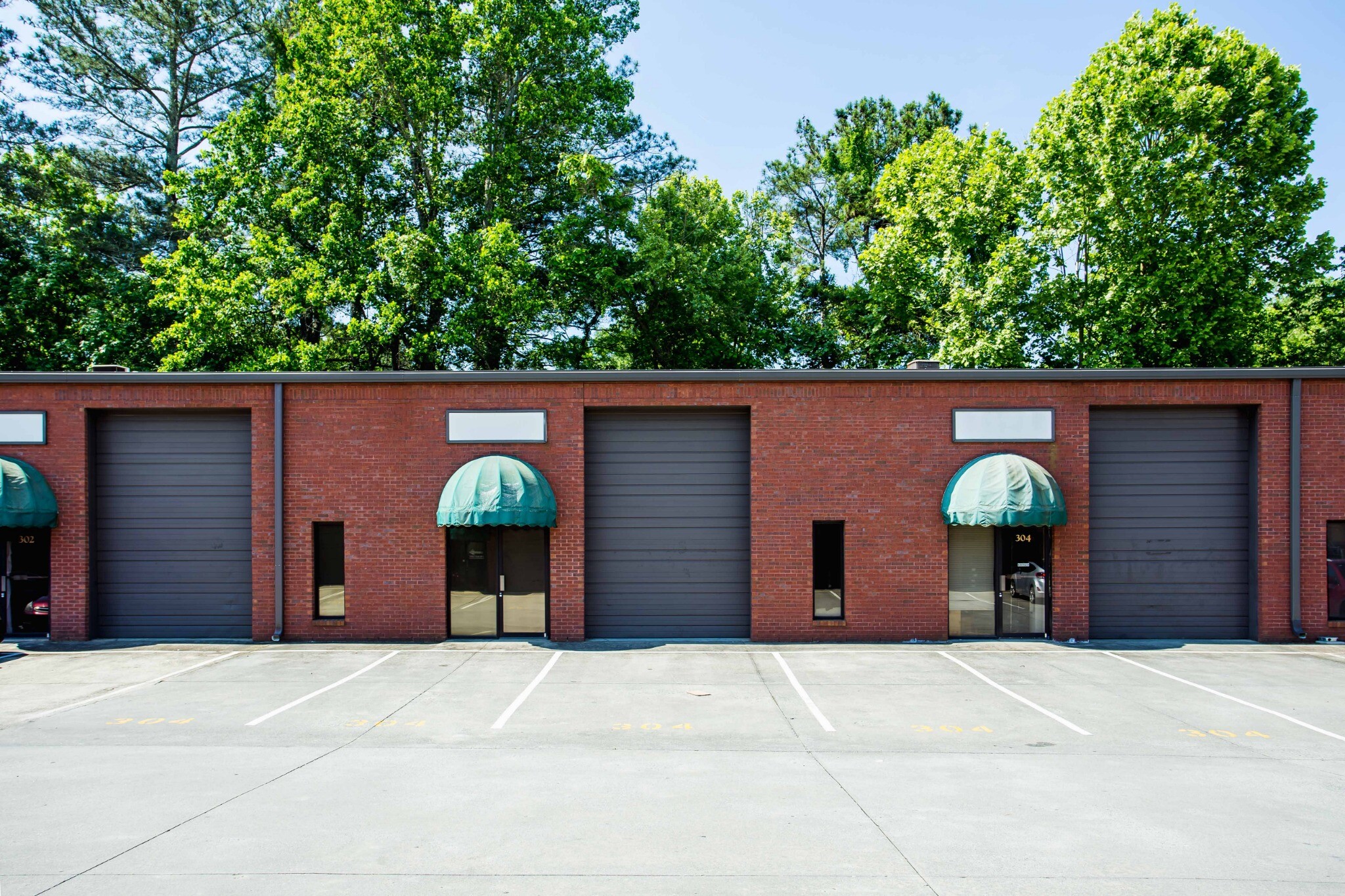 390 W Pike St, Lawrenceville, GA à louer Photo de l’immeuble– Image 1 sur 6