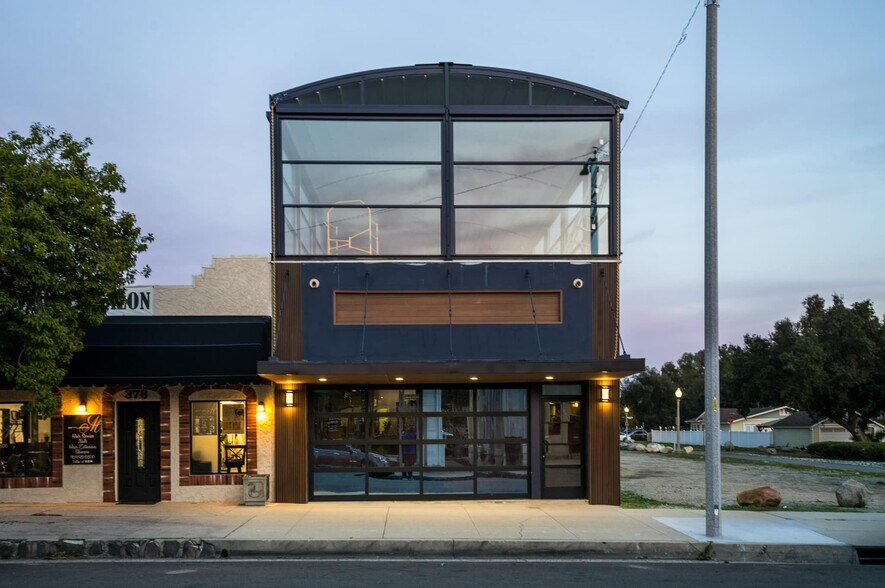 376 N 2nd Ave, Upland, CA à vendre - Photo de l’immeuble – Image 2 sur 24