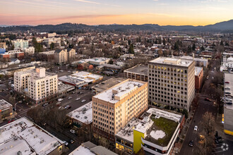 132 E Broadway, Eugene, OR - VUE AÉRIENNE  vue de carte