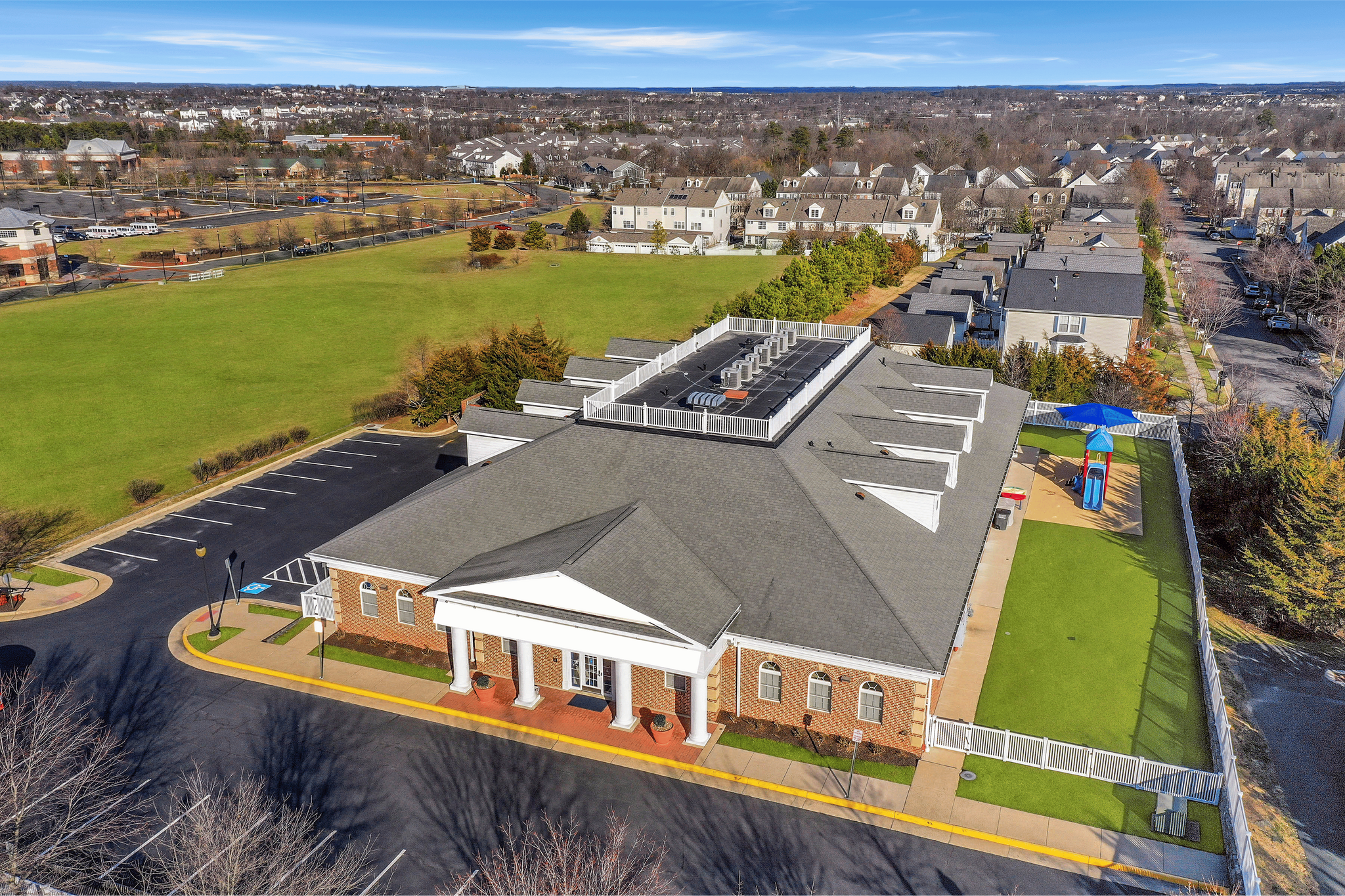 42885 Orchard Oriole Dr, Ashburn, VA à louer Photo principale– Image 1 sur 62