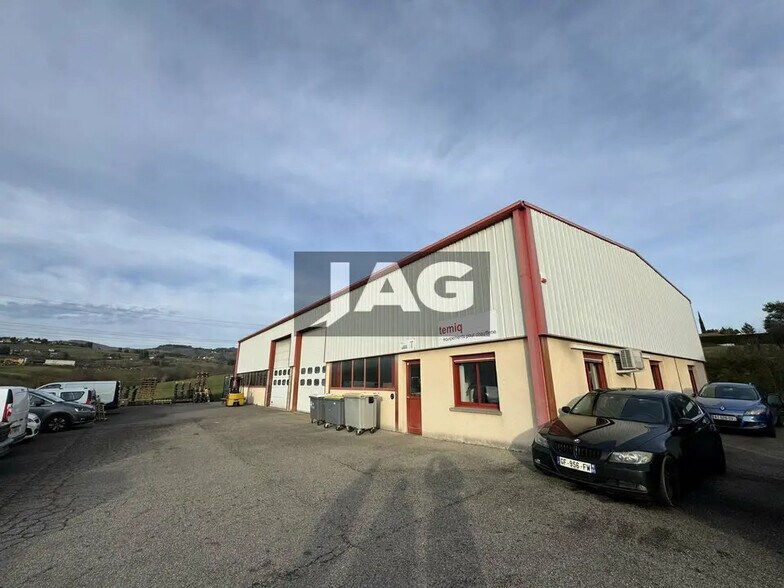 Local d’activités dans Grézieu-la-Varenne à louer - Photo de l’immeuble – Image 1 sur 8
